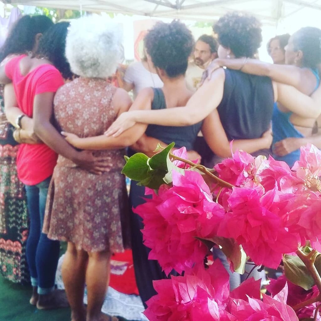 A força dos coletivos de mulheres que possibilitam mudanças sistêmicas 2 Foto De Roda De Mulheres Do Projeto Mulheres De Pedra