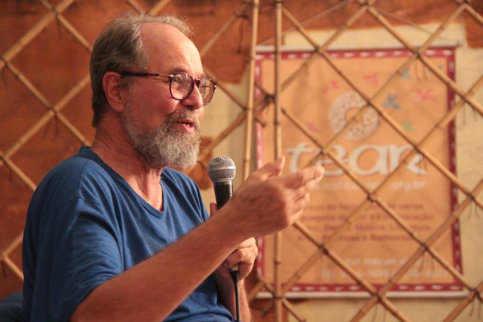 Uma Educação outra, por Carlos Brandão. 