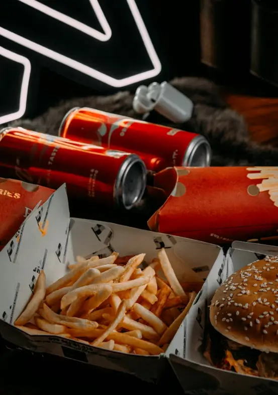 Comidas hiper-caloricas e ultraprocessadas